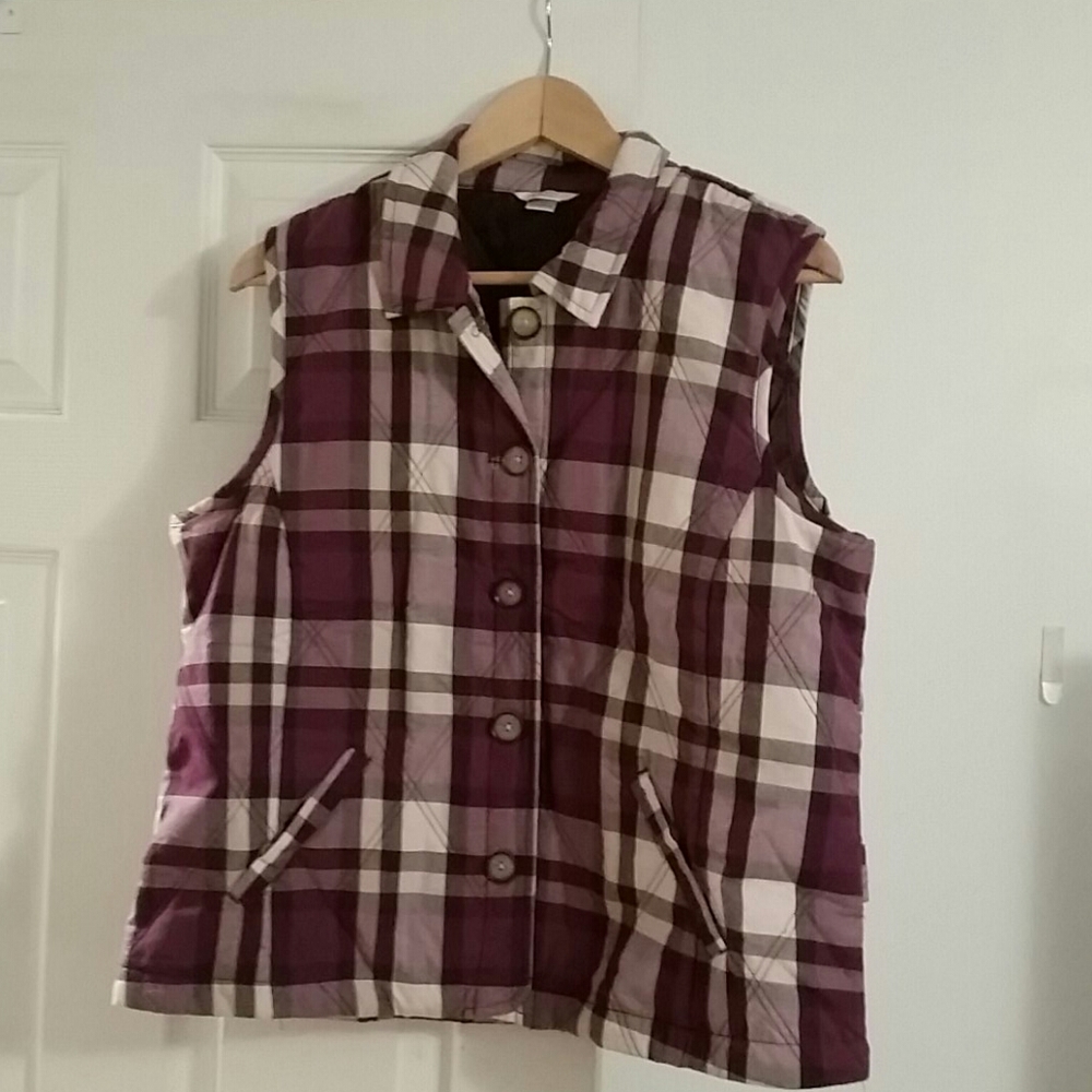 Christopher and Banks vest